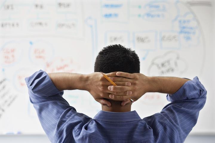 在尽心尽力中树牢为民情怀——贯彻落实市两会精神系列评论之三