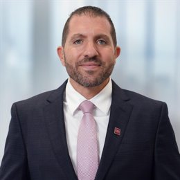 美股动态 | 以太币突破4000美元 相关概念股表现强劲